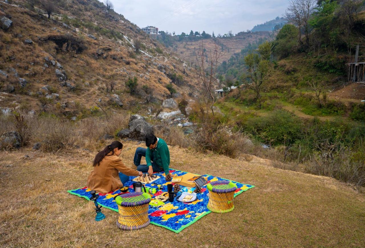 The Hosteller Mussoorie By The Streamside, Kempty מראה חיצוני תמונה