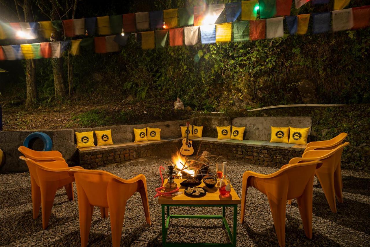 The Hosteller Mussoorie By The Streamside, Kempty מראה חיצוני תמונה