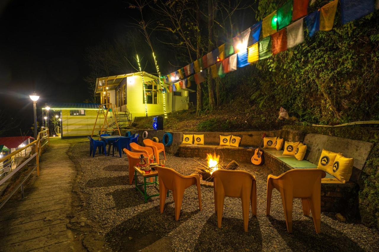 The Hosteller Mussoorie By The Streamside, Kempty מראה חיצוני תמונה