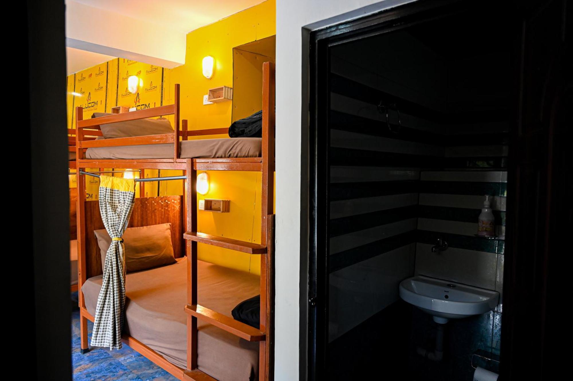 The Hosteller Mussoorie By The Streamside, Kempty מראה חיצוני תמונה