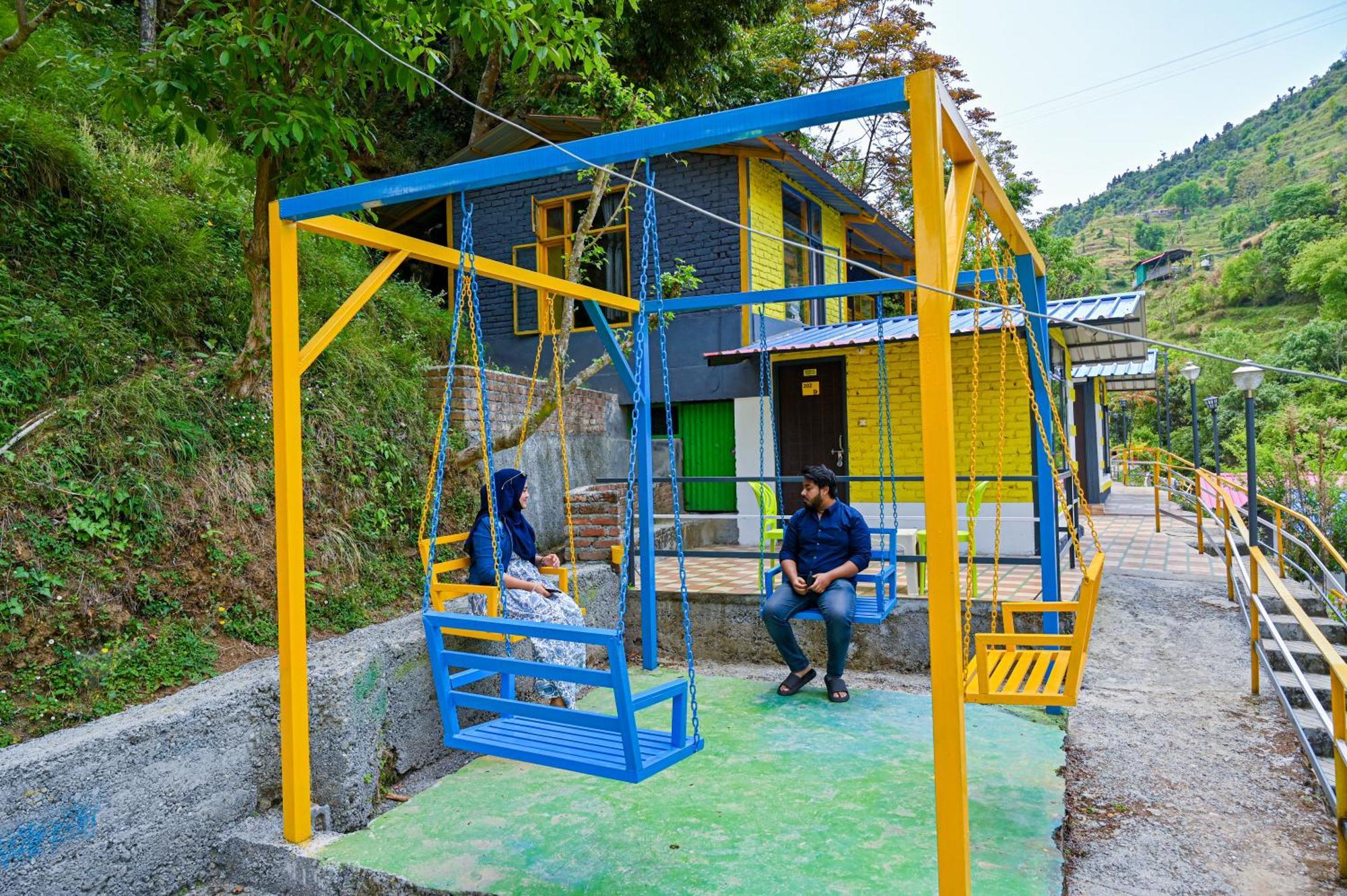 The Hosteller Mussoorie By The Streamside, Kempty מראה חיצוני תמונה