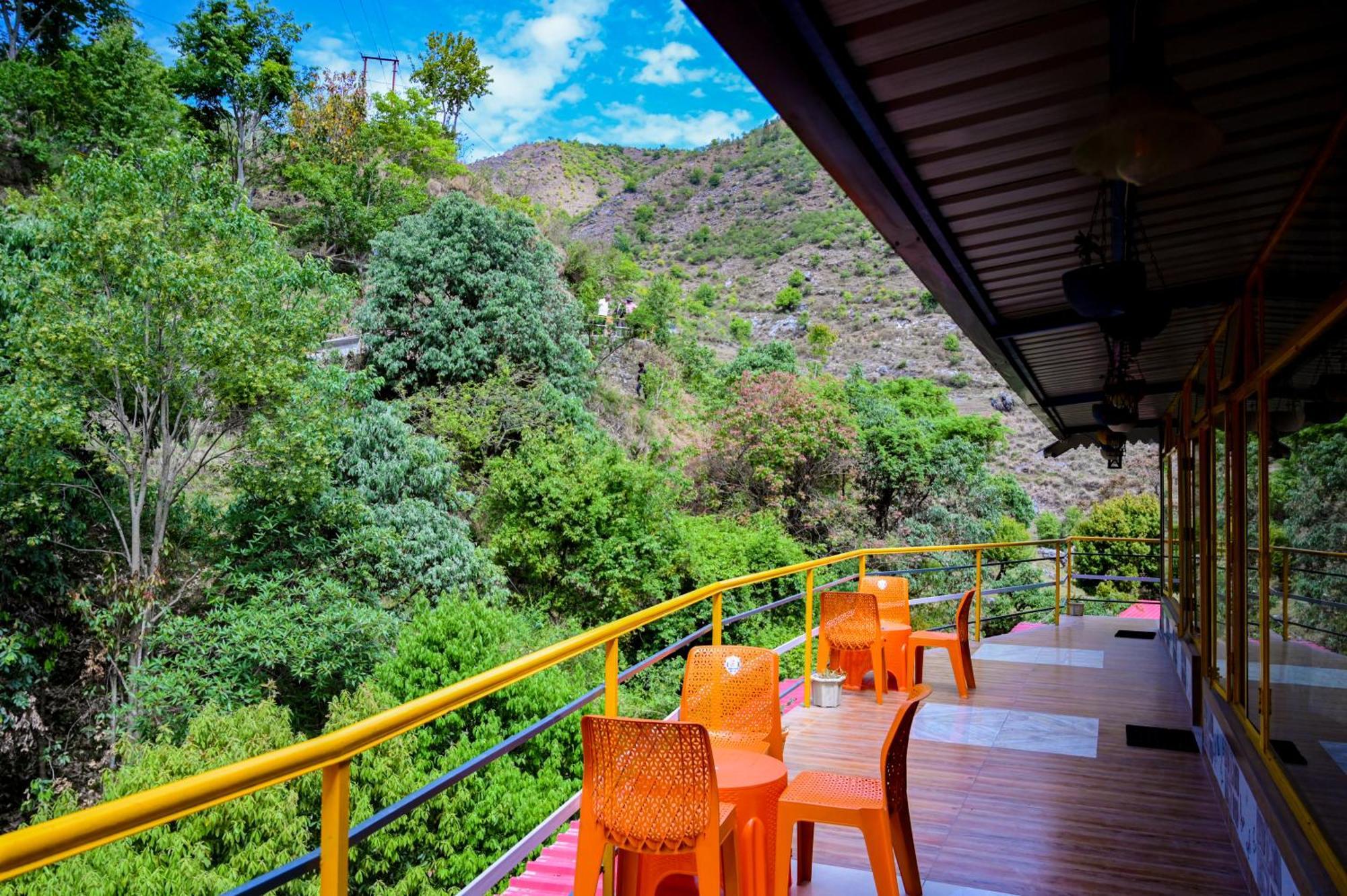 The Hosteller Mussoorie By The Streamside, Kempty מראה חיצוני תמונה