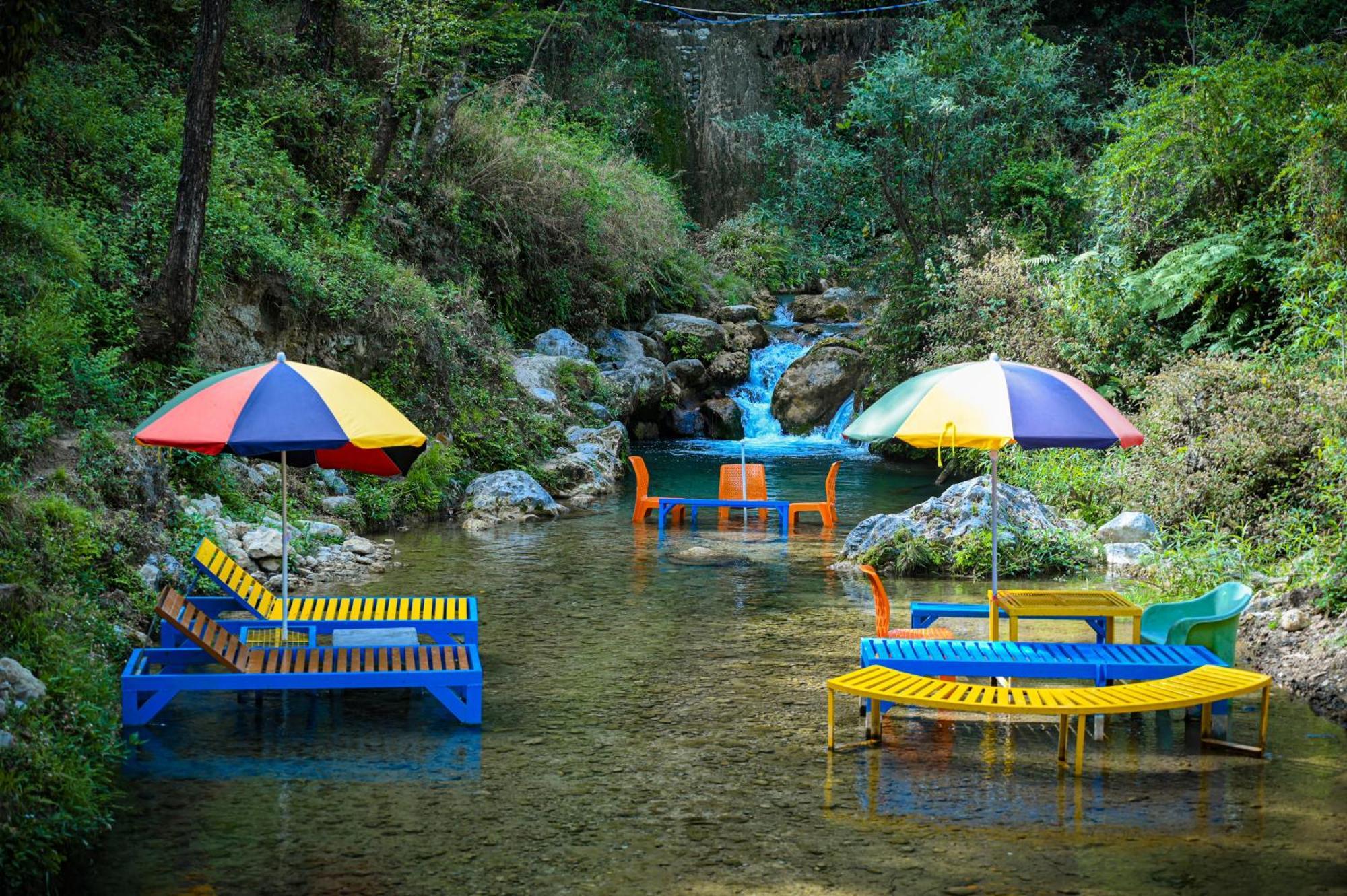 The Hosteller Mussoorie By The Streamside, Kempty מראה חיצוני תמונה