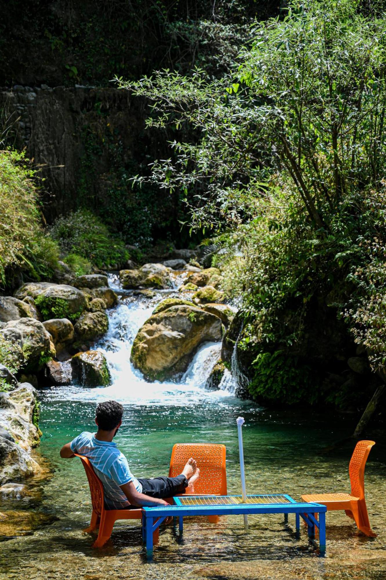 The Hosteller Mussoorie By The Streamside, Kempty מראה חיצוני תמונה